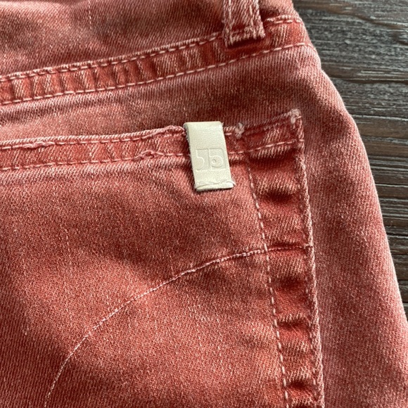 Joe’s jeans in size 26 made in USA unique faded red – rose colour. - Picture 6 of 12